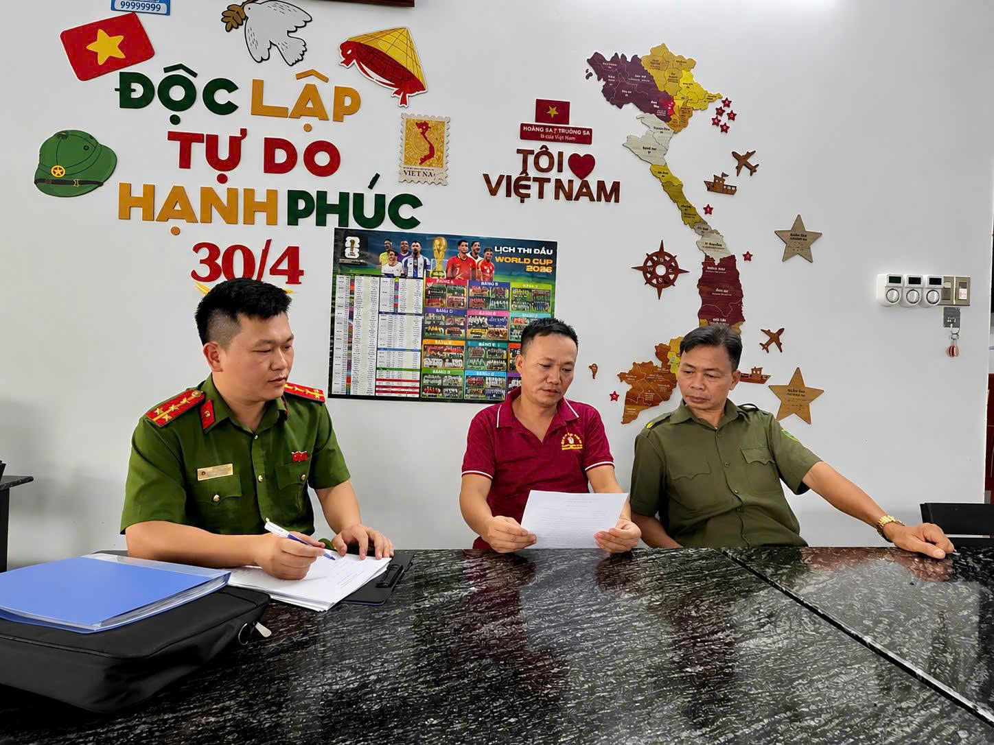 Công an xã Hà Nam tăng cường tuyên truyền, phòng ngừa tội phạm đánh bạc, cá độ bóng đá trong thời gian diễn ra World Cup 2026